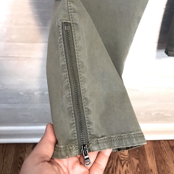 219. Club Monaco Cotton Twill Utility-Style. Stretch Pants Army Green - Picture 6 of 7